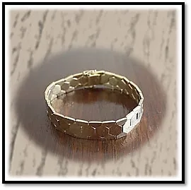 BB05900A-14ct Yellow Gold Hexagonal Bracelet. $5900.00