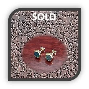 ES00400A-9ct Yellow Gold Opal Studs. $400.00