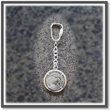 Main page item silver & NZ kiwi 20c key chain-ring $120A