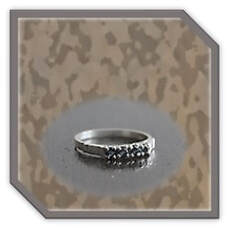 Main page item silver & 5 x round sapphire ladies ring $160C