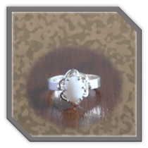 Main page item silver & oval claw-set solid opal ladies ring $180G