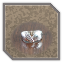 Main page item silver & diamond ladies ring $250I