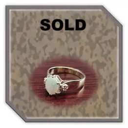 LR00800D-9ct Yellow Gold Opal Ladies Ring. $800.00