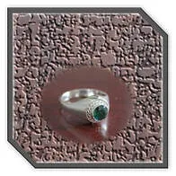 Main page item men's silver & Gilson emerald ring $200L