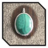 Main page item silver & malachite pendant $300G