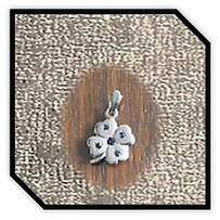 Main page item silver & 5 x sapphire four-leaf-clover pendant $400J