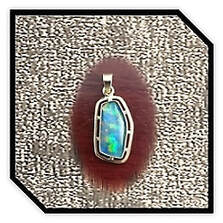 Main page item 9ct yellow gold & opal pendant $850B