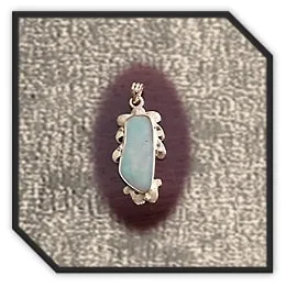PE01600A-9ct Yellow Gold Opal Pendant. $1600.00